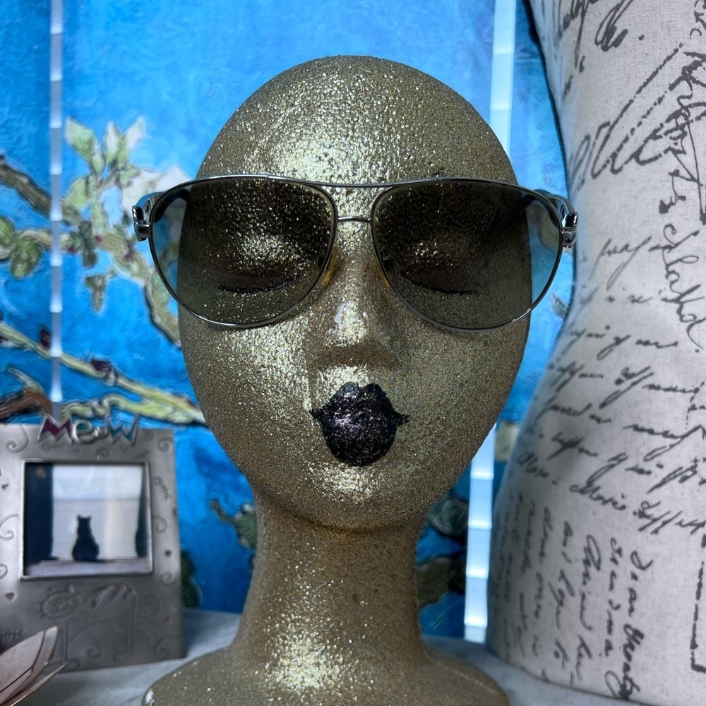 Burberry Black and gray marbled aviator, sunglasses.